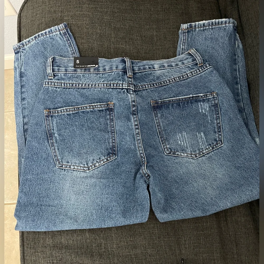 Fashion Nova Nicki Boyfriend Jeans - Picture 7 of 16